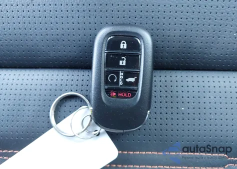 2025 Honda Cr-V Hybrid Sport Touring from USA, damaged, VIN 7FARS6H91SE048977